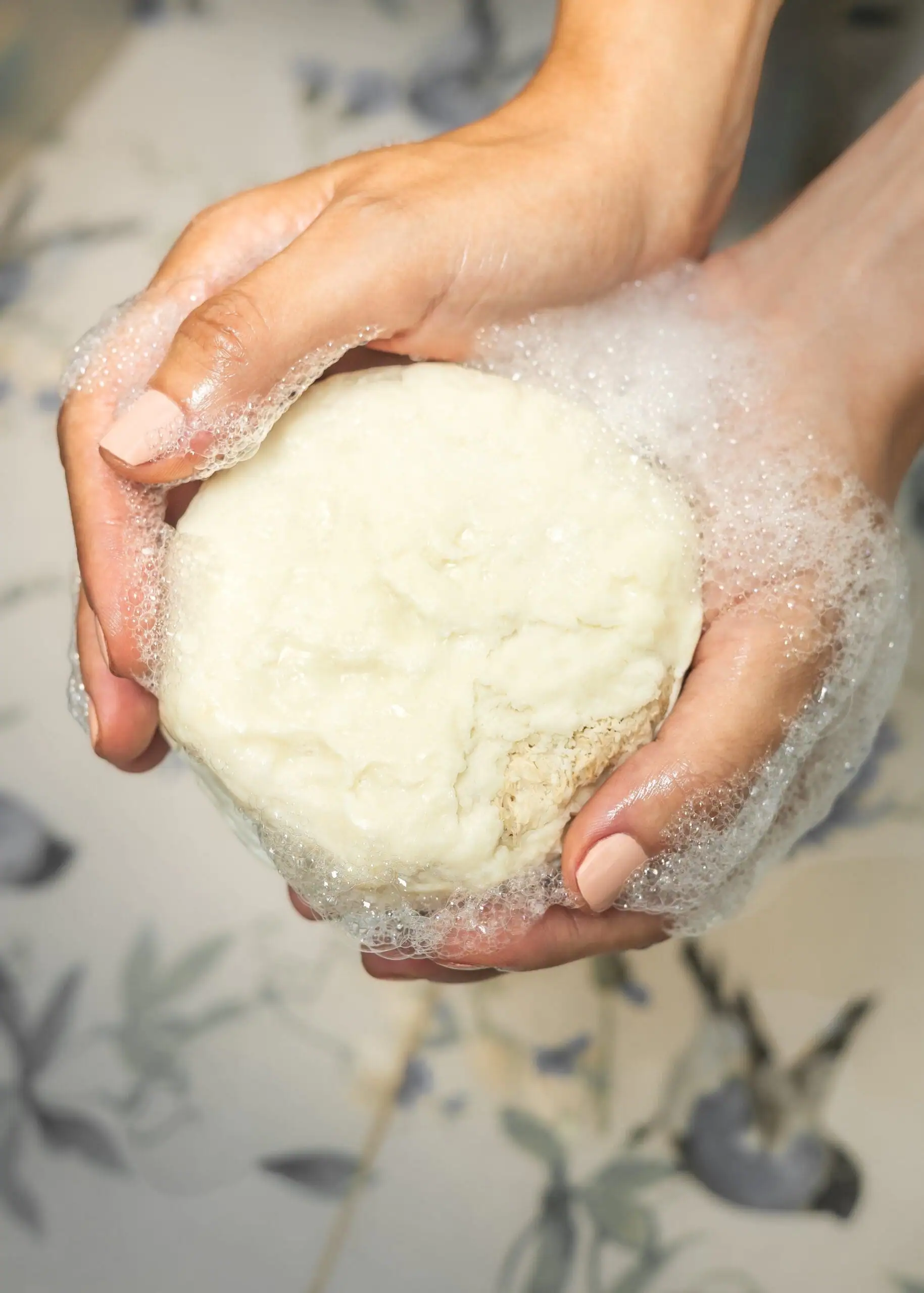 Rose Taif Loofah Baladi Soap 300g - Image 3